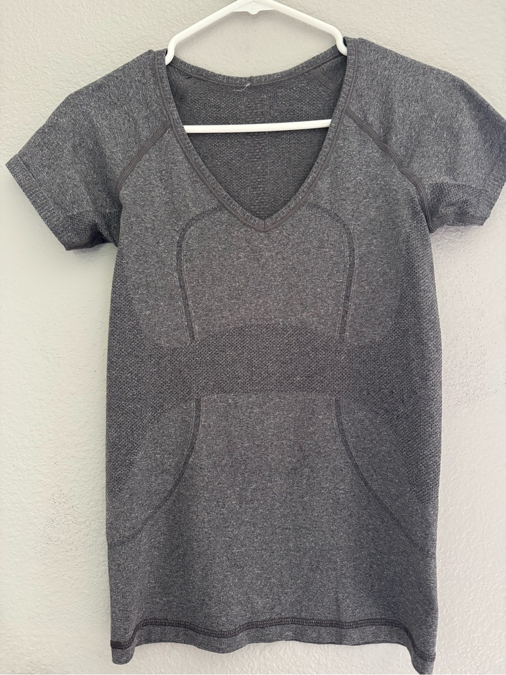 lululemon athletica Short Sleeve V-Neck Tee in Heathered Charcoal Gray